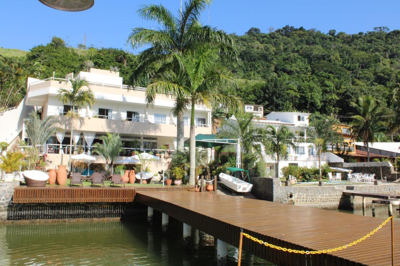 Solar Da Vila do Abraao